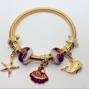 Bracelet Whale Starfish Turtle Shell in golden